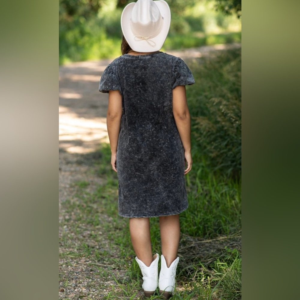BiBi Black Puff Sleeve Mineral Wash Dress - Picture 2 of 6